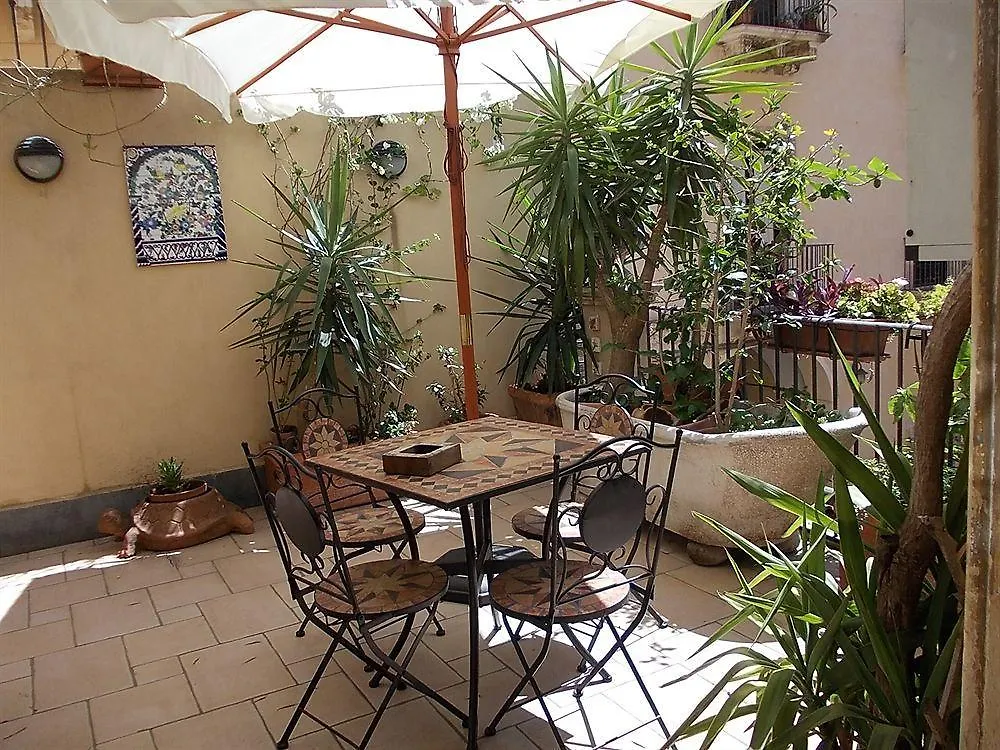 아치카스텔로 La Terrazza B&B