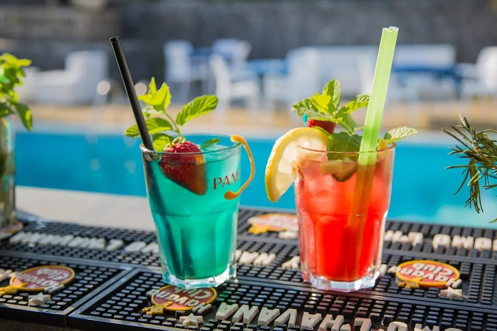 아치카스텔로 La Terrazza B&B 0*,