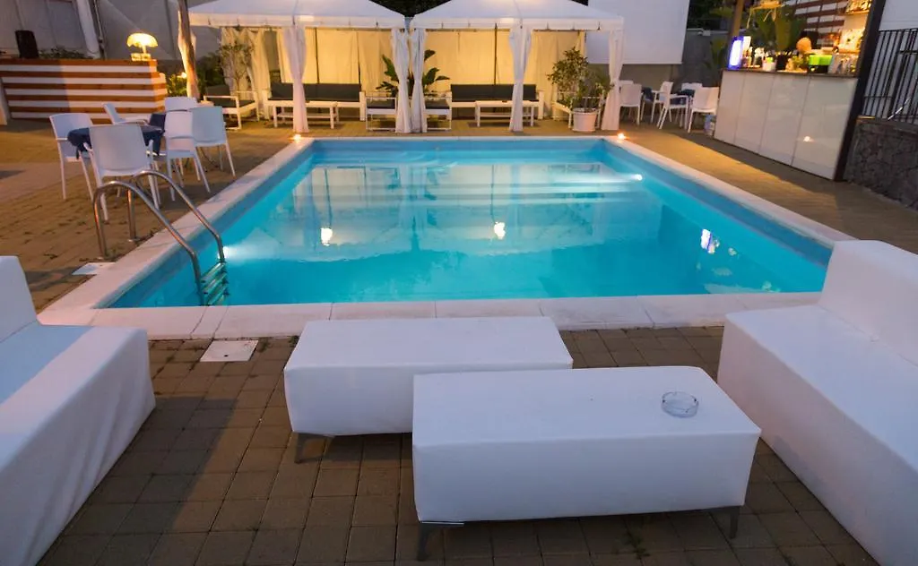 La Terrazza Bed & Breakfast Aci Castello Italy